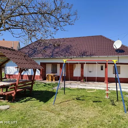 Paraszthaz * Poroszlo