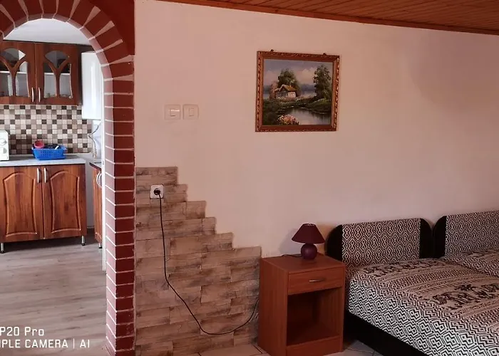 Paraszthaz * Poroszló
